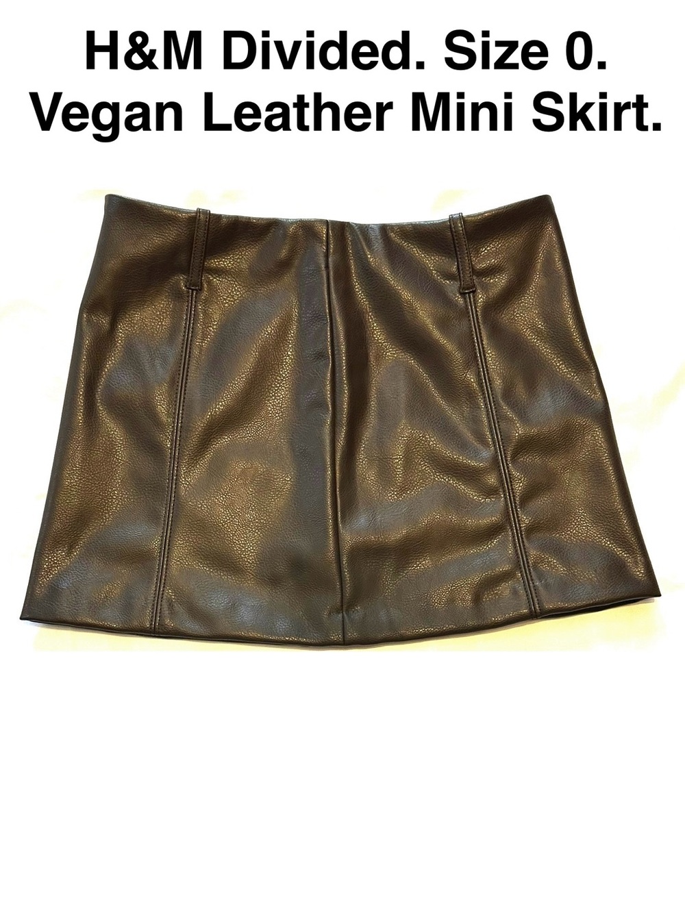 5/$15💥 H&M Divided Black Vegan Leather Mini Skirt